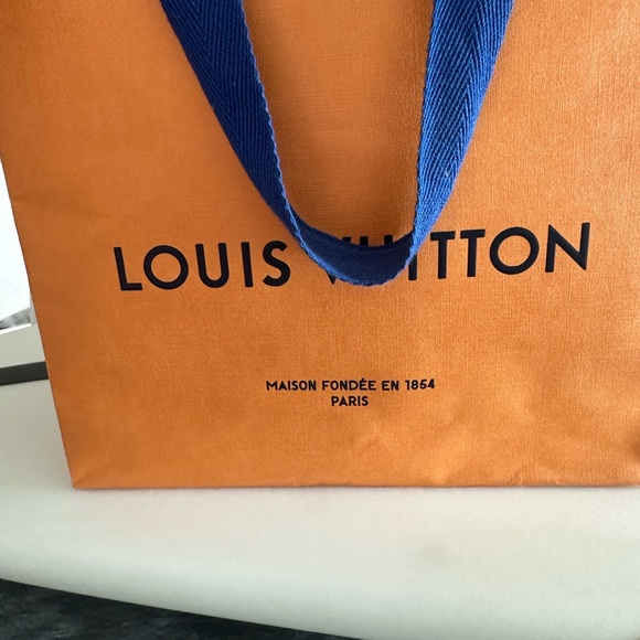 Louis Vuitton Wallet - Picture 7 of 12